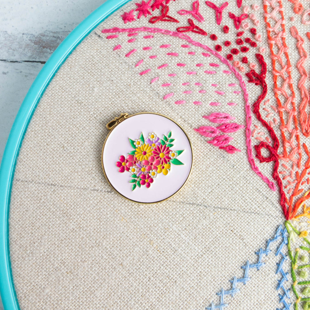 Screwless Display Embroidery Hoops – Snuggly Monkey