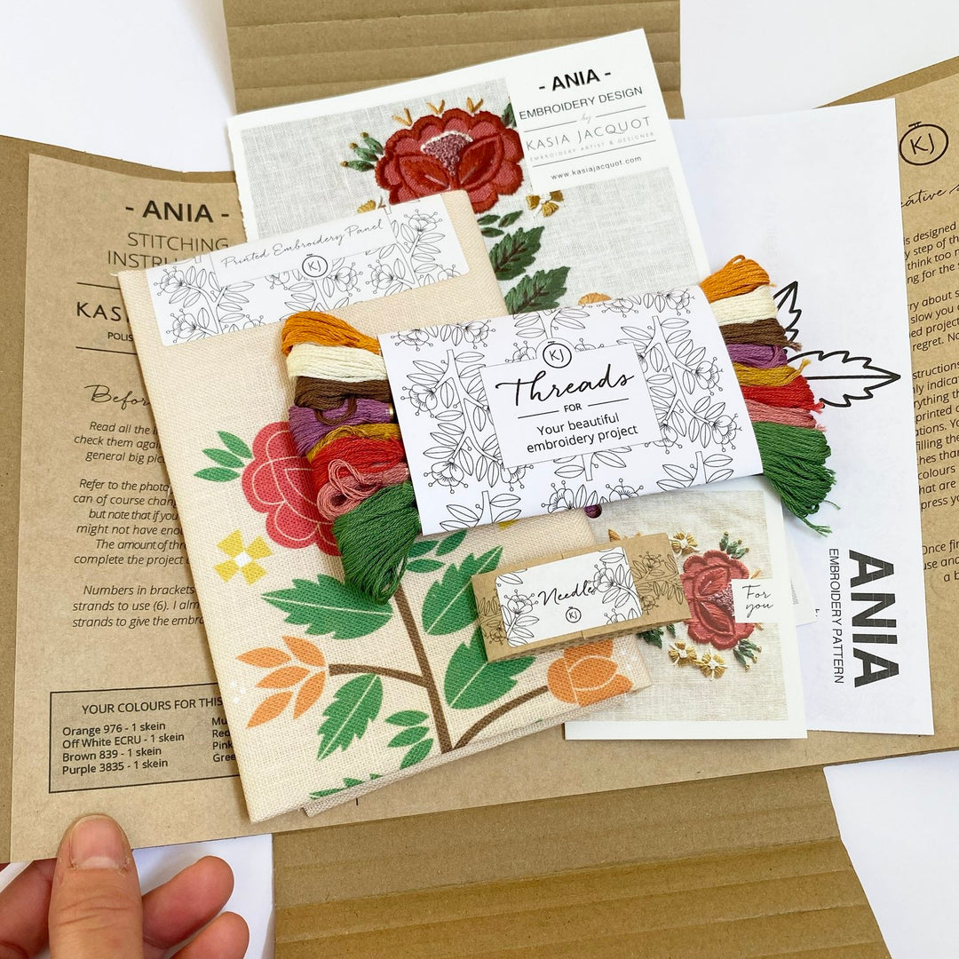 Modern Embroidery Kit - Ania