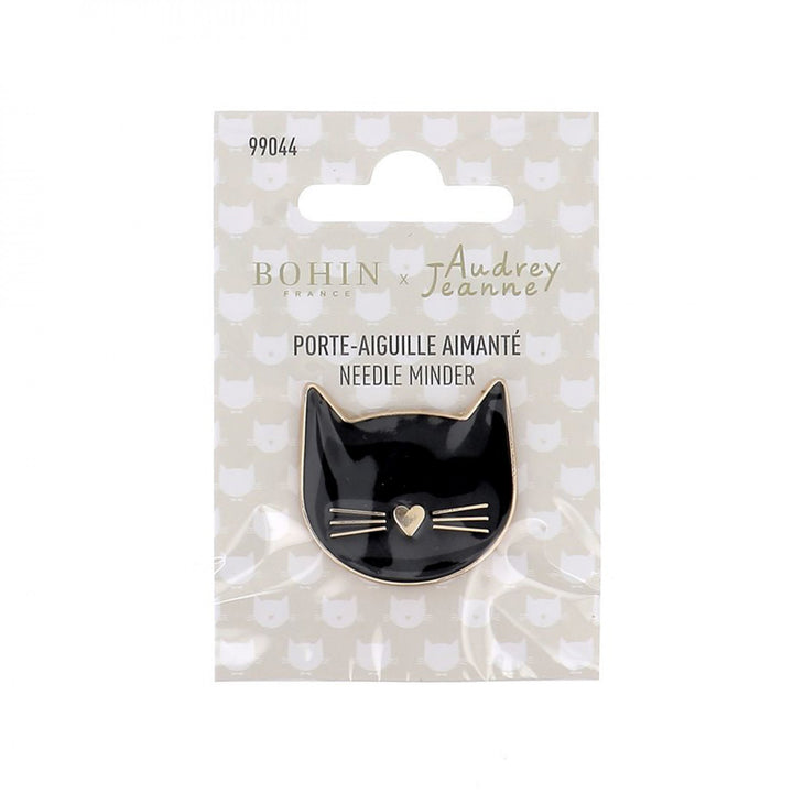 Black Cat Face Enamel Needle Minder