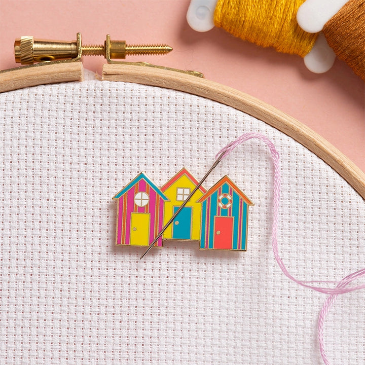 Magnetic Enamel Needle Minder - Beach Huts