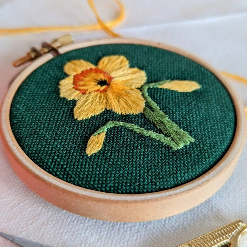 Mini Daffodil Embroidery Kit