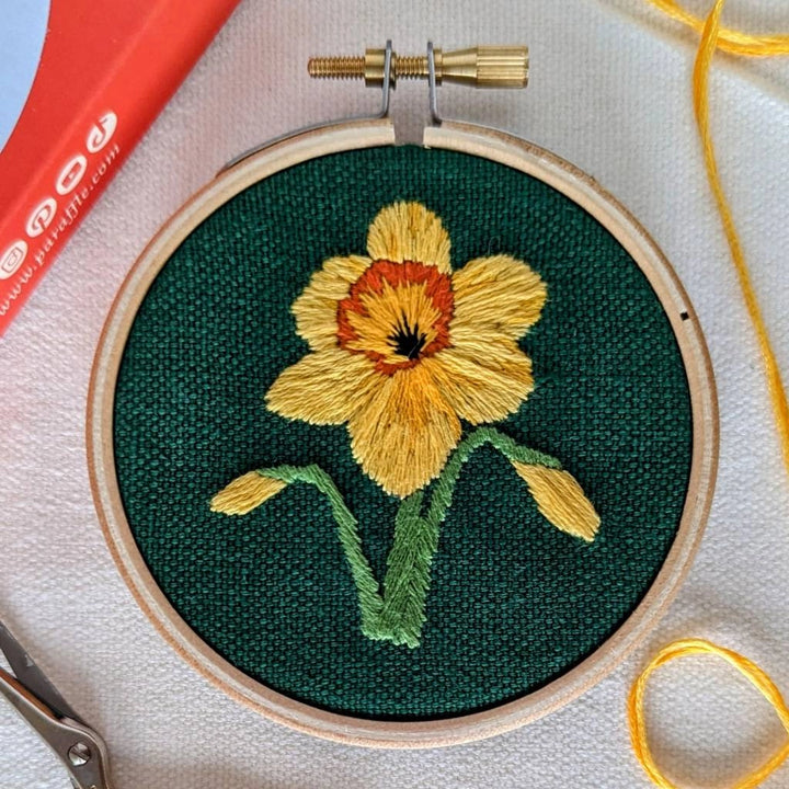 Mini Daffodil Embroidery Kit