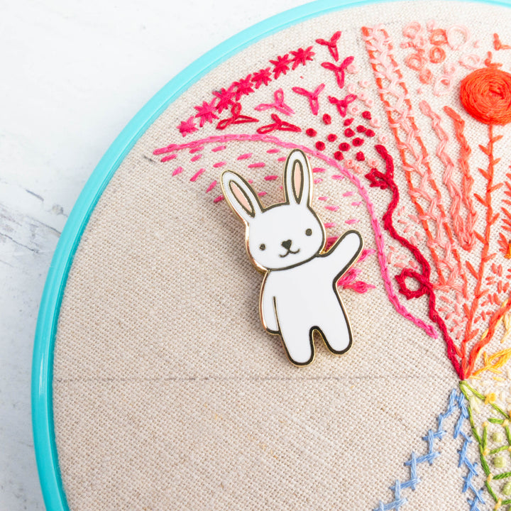 Woodland Park Bunny Needle Minder