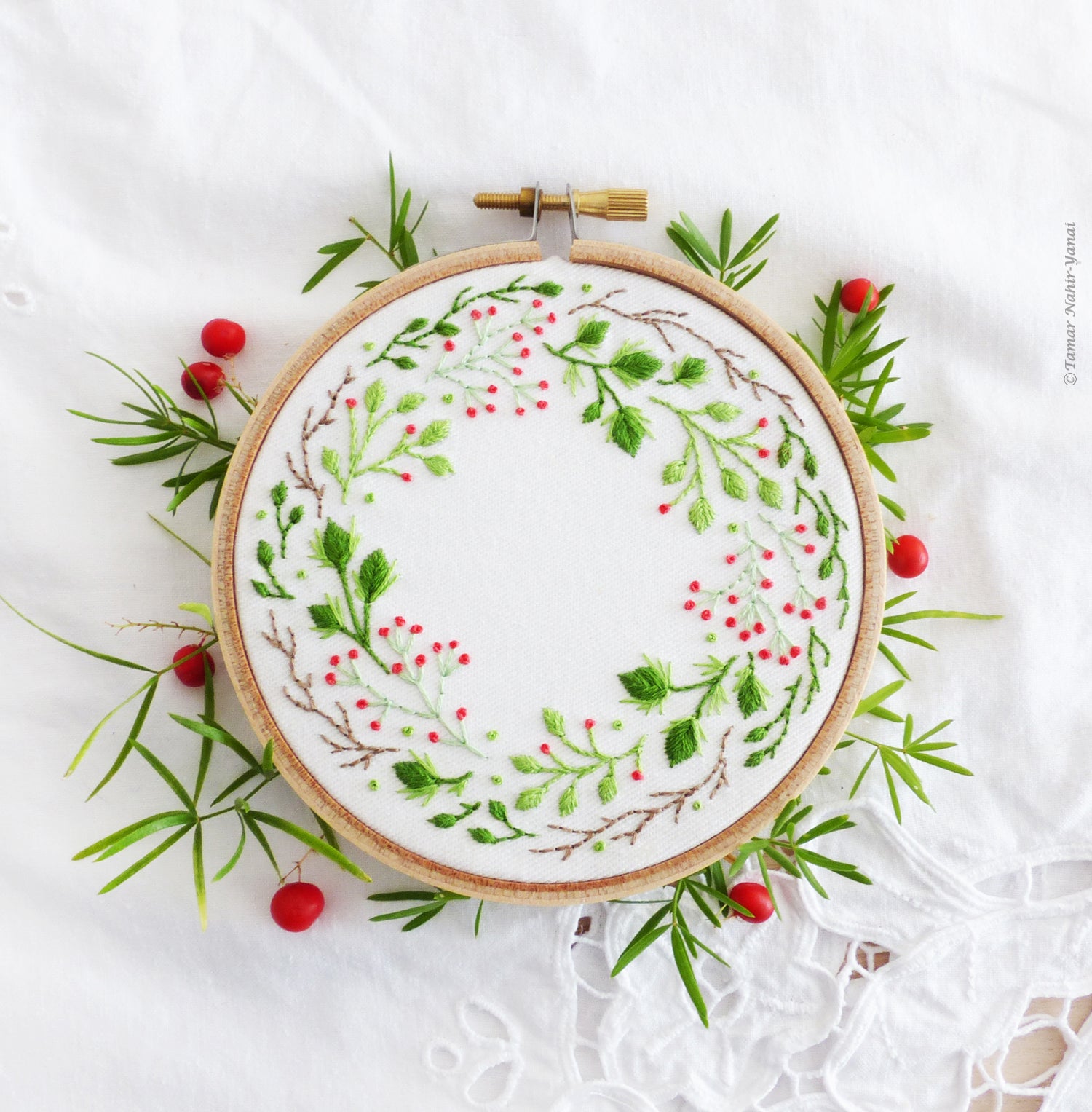 Christmas Embroidery Kit : 6 Mistletoe by Tamar Nahir  Embroidery kits,  Hand embroidery patterns, Embroidery patterns