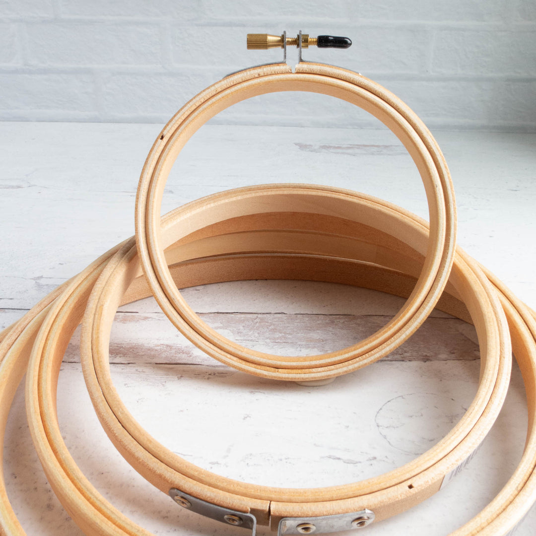 8 inch Wooden embroidery hoop - 20 cm hoop with rounded edges