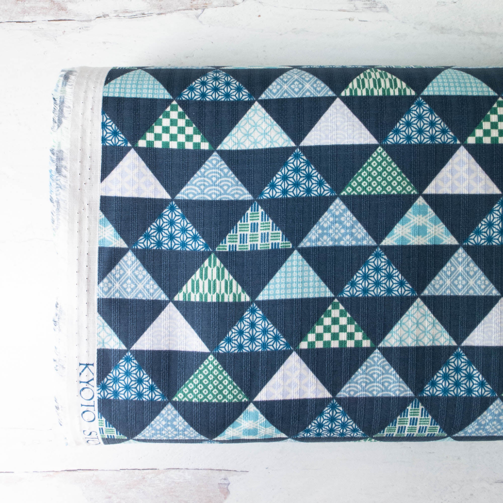 Kei Fabric Kyoto Story Dobby Cotton - Wagara Triangles – Snuggly