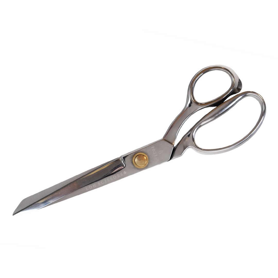 Kai 8 Inch Professional Dressmaking Scissors, Shears Sewing, Quilting,  Embroidery, Tailors Fabric Shears 