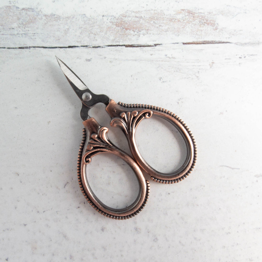 3.6 Inch Embroidery Small Sewing Scissors Stainless Steel Sharp Tip  Scissors - China Scissors and Sewing Scissors price
