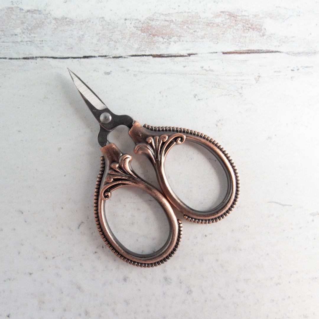 EMBROIDERY SCISSORS VINTAGE 4.25 Antique Copper Plated