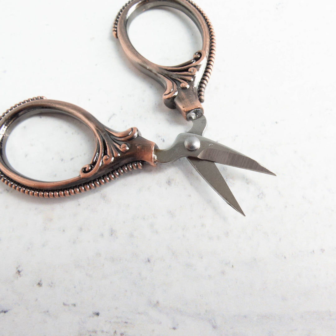 ONE Pair ROSE GOLD Retro Inspired Office Scissors Stationery Embroidery  Travel Super Sharp 