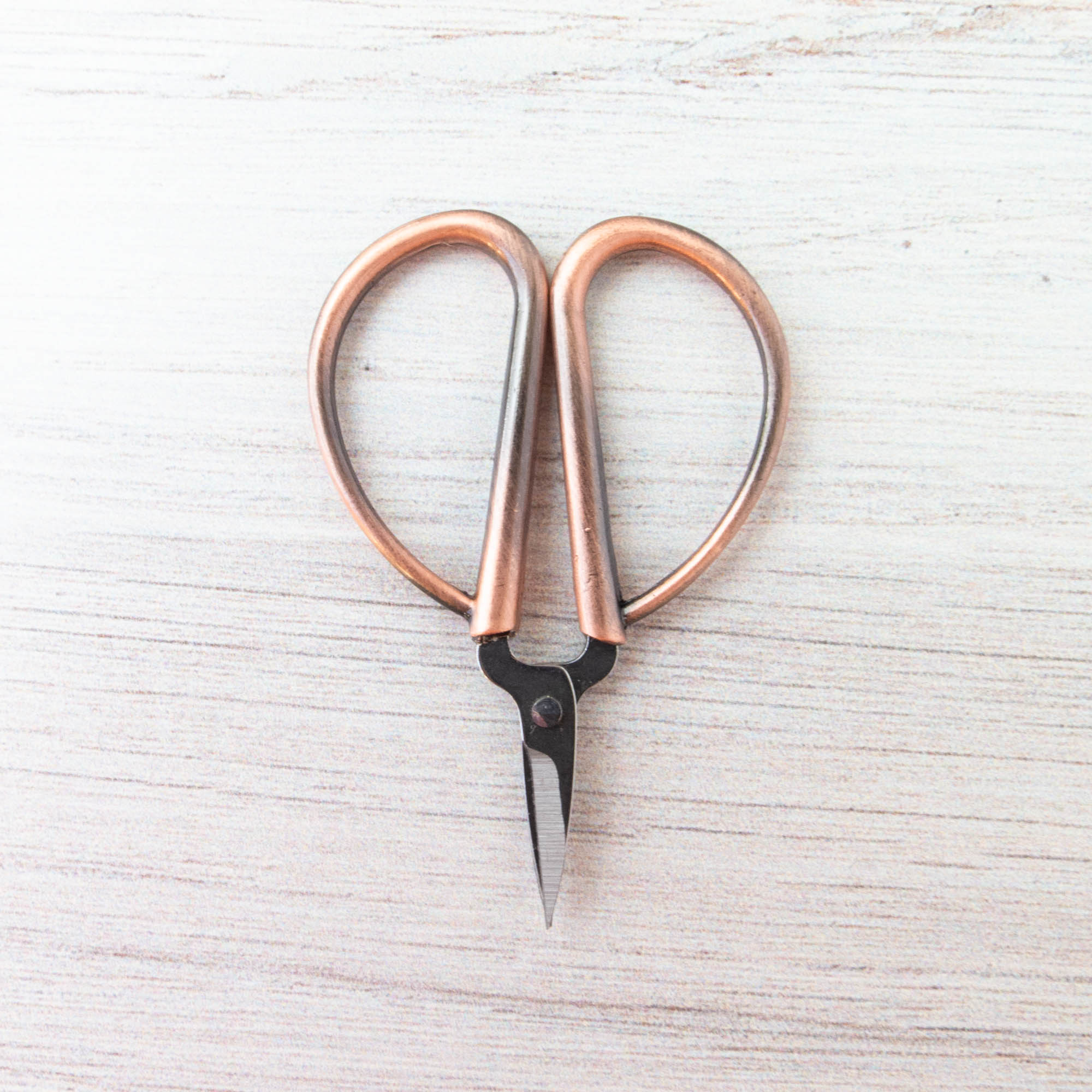 Tiny Snips Embroidery Scissors – Snuggly Monkey