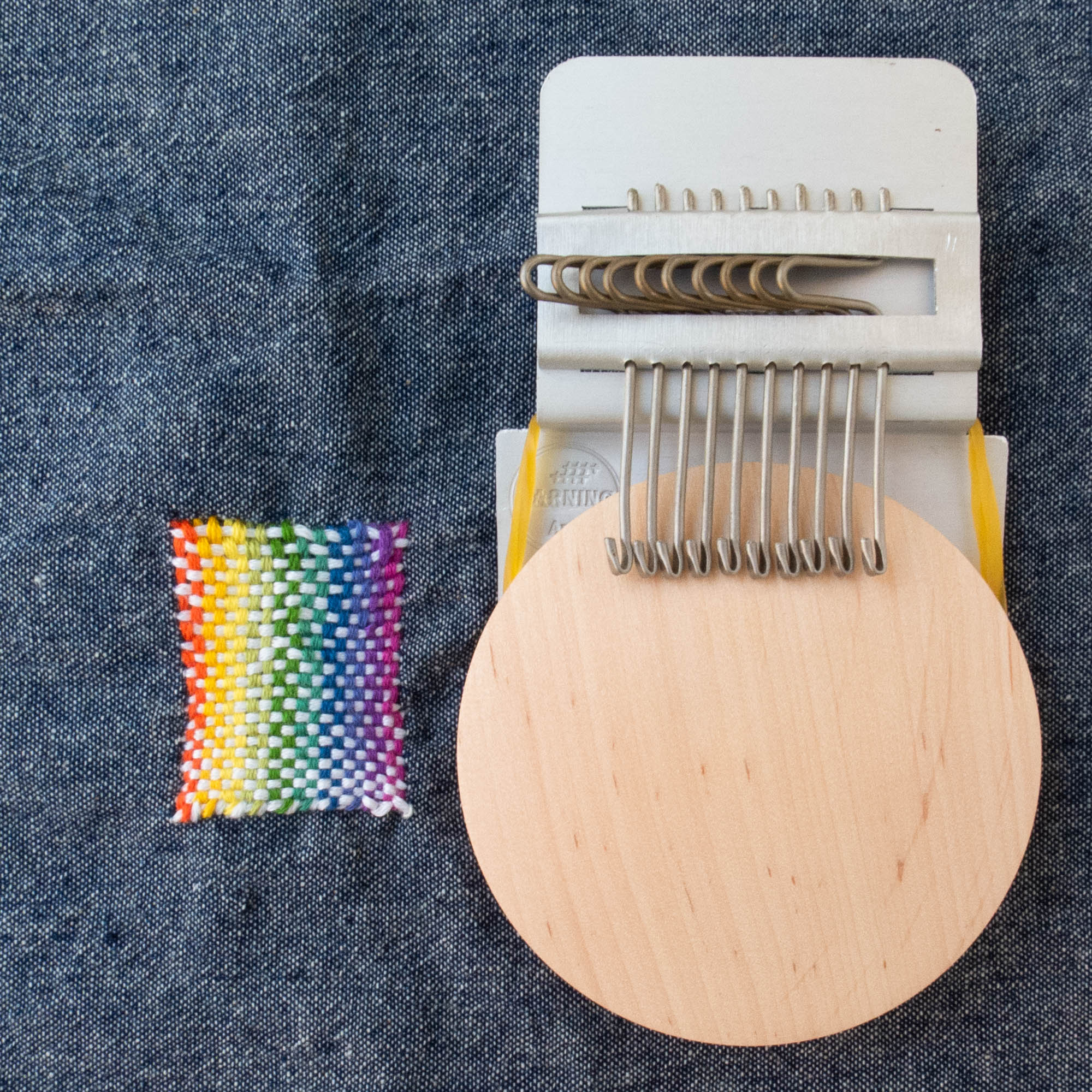 Mini Darning Loom Machine DIY Apparel Sewing Small Loom Small Mender Loom  For Darning Machine With Instructions Accessories